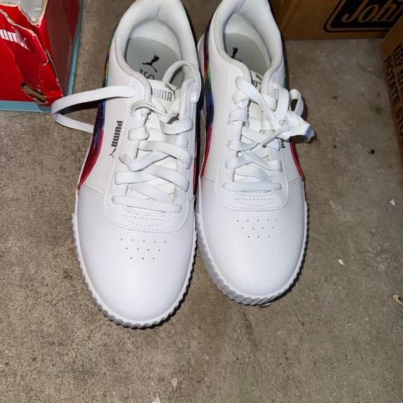 Puma White Sneakers with Colorful Accents - Picture 3 of 6